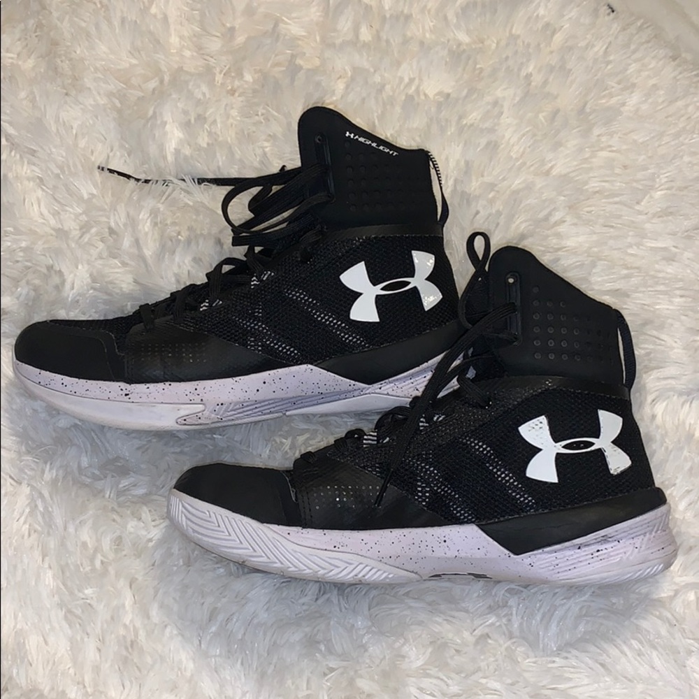 Under Armour Highlight Ace Volleyball Shoe